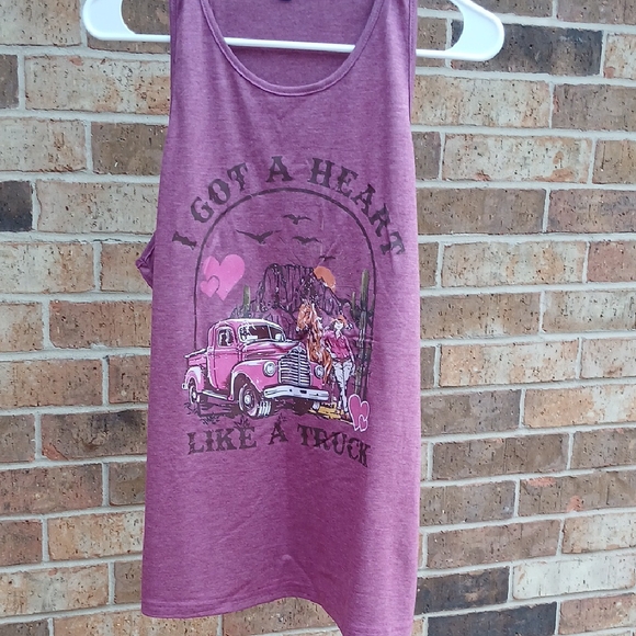 🧡BNWOT Laney Purple Graphic Tank Top - Picture 1 of 6